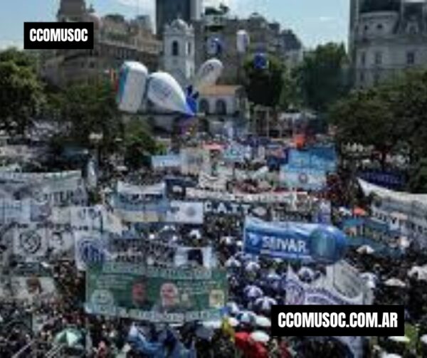 SINDICATOS MARCHAN EN TODO EL PAÍS POR EL DÍA DEL TRABAJADOR CON RECLAMOS SALARIALES Y CONTRA LA REFORMA LABORAL