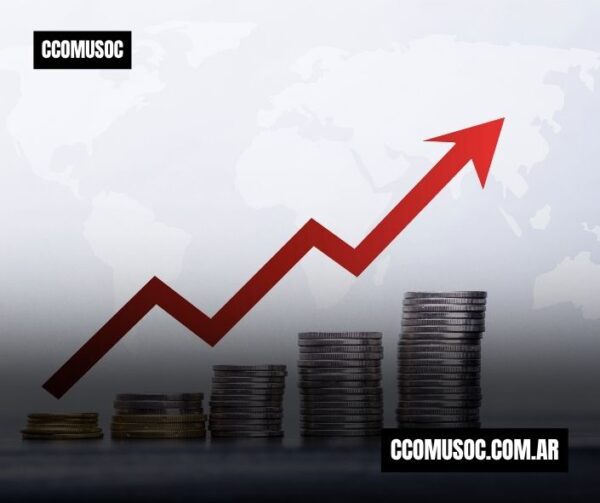 Gráfico de barras de monedas con una flecha roja ascendente que indica crecimiento económico