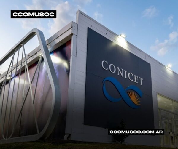 Fachada del edificio de CONICET con el logotipo institucional